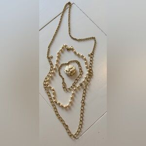 STELLA & DOT Gold and Cream Flower Necklace